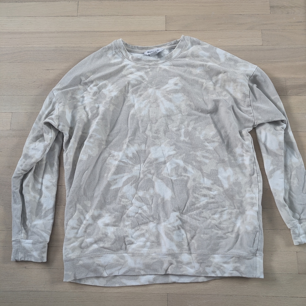 Athleta crew neck sweater